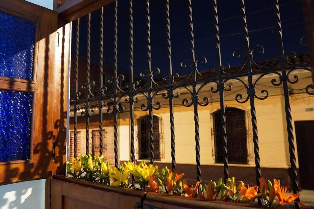 فيلا Nueva En San Antonio Cali, La Casa De Tona المظهر الخارجي الصورة